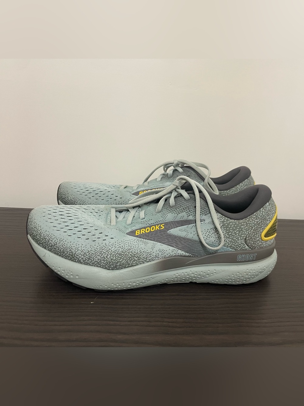 Brooks Men’s Ghost 16 Running Shoes